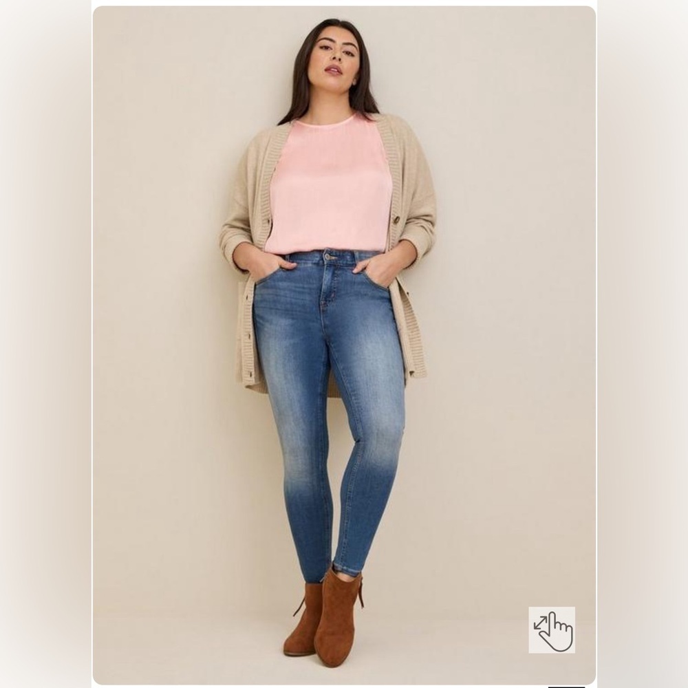 NWT Torrid Satin Shell Top~Pink~Size 4